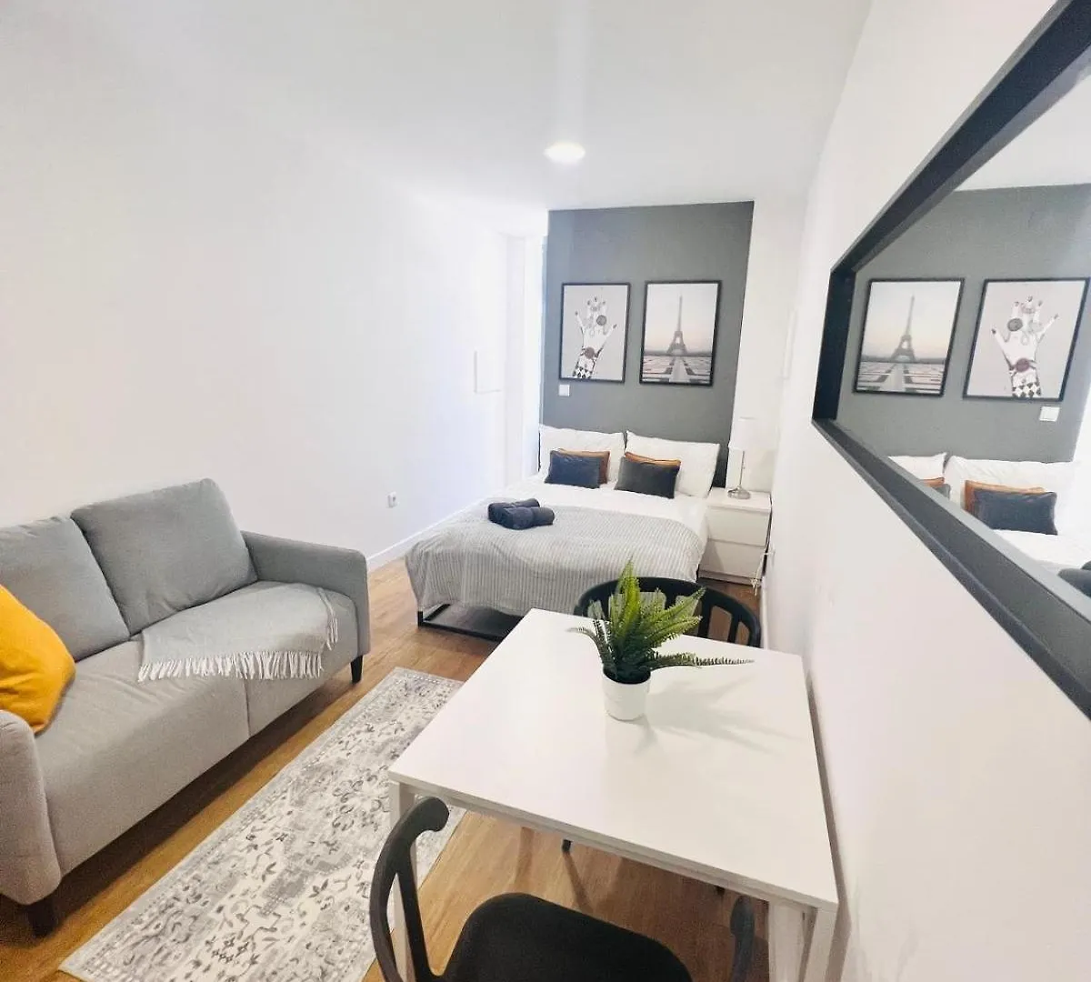 Central Lisbon, Top Location, Ideal For Tourists 0*, Lisbon Portugal