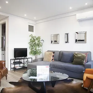 Apartment Flh Campo De Ourique Bright, Lisbon